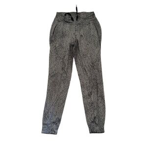 Lululemon ready to rulu joggers